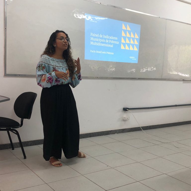 21/10/22 - Palestra Eloah Fassarella | Projeto "Painel de Indicadores Municipais de Pobreza Multidimensional (Oppen Social)"