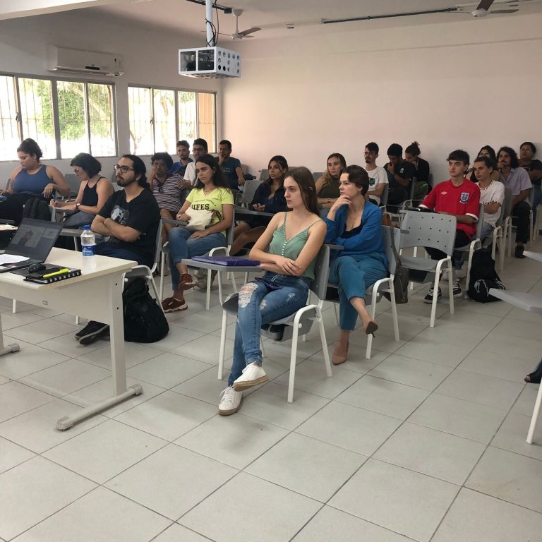 21/10/22 - Palestra Eloah Fassarella | Projeto "Painel de Indicadores Municipais de Pobreza Multidimensional (Oppen Social)"